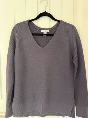 Athleta Women's Dusty Lavender V-Neck Sweater